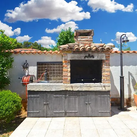 House Desanka 2102 Πούλα