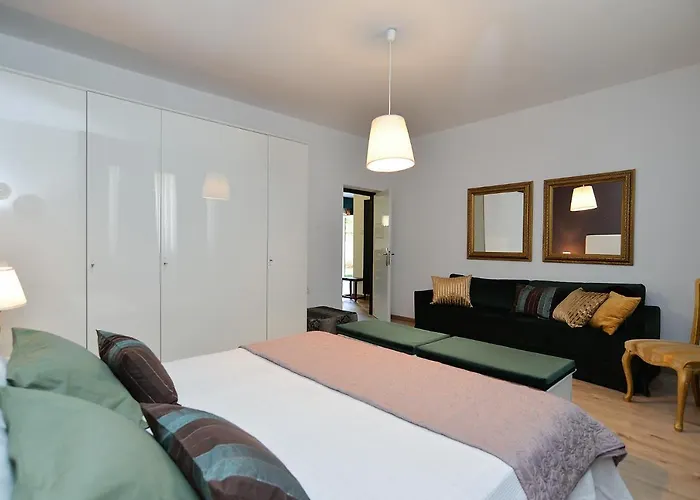 House Desanka 2102 *