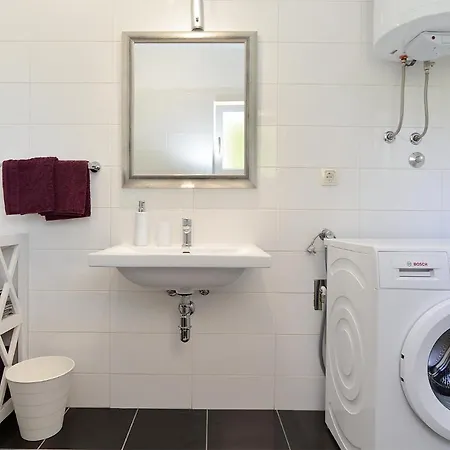 Ferienhaus House Desanka 2102 Pula