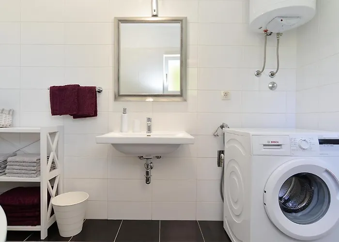 Nyaraló House Desanka 2102 Póla