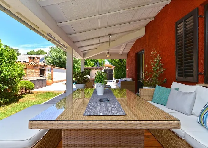 House Desanka 2102