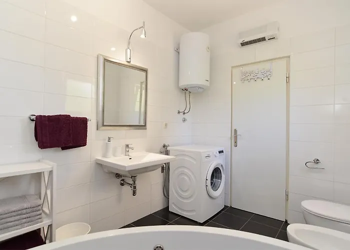 度假居 House Desanka 2102