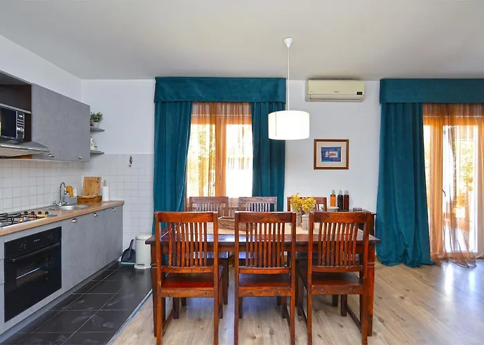 House Desanka 2102 Pula