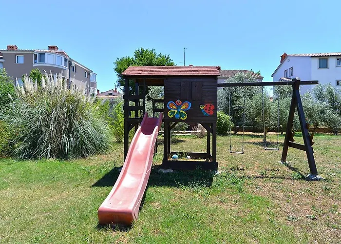 Vakantiehuis House Desanka 2102 *