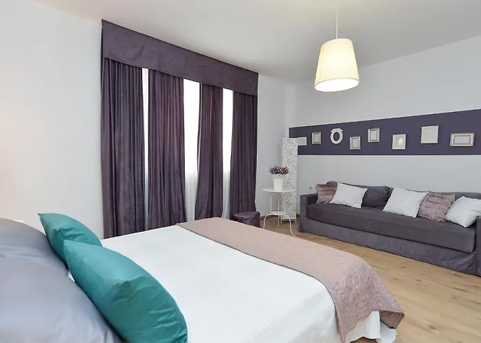 Vakantiehuis House Desanka 2102 *